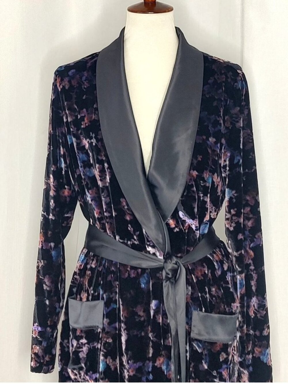 Victoria's Secret Floral Burnout Velvet Long Robe XS - Picture 7 of 13